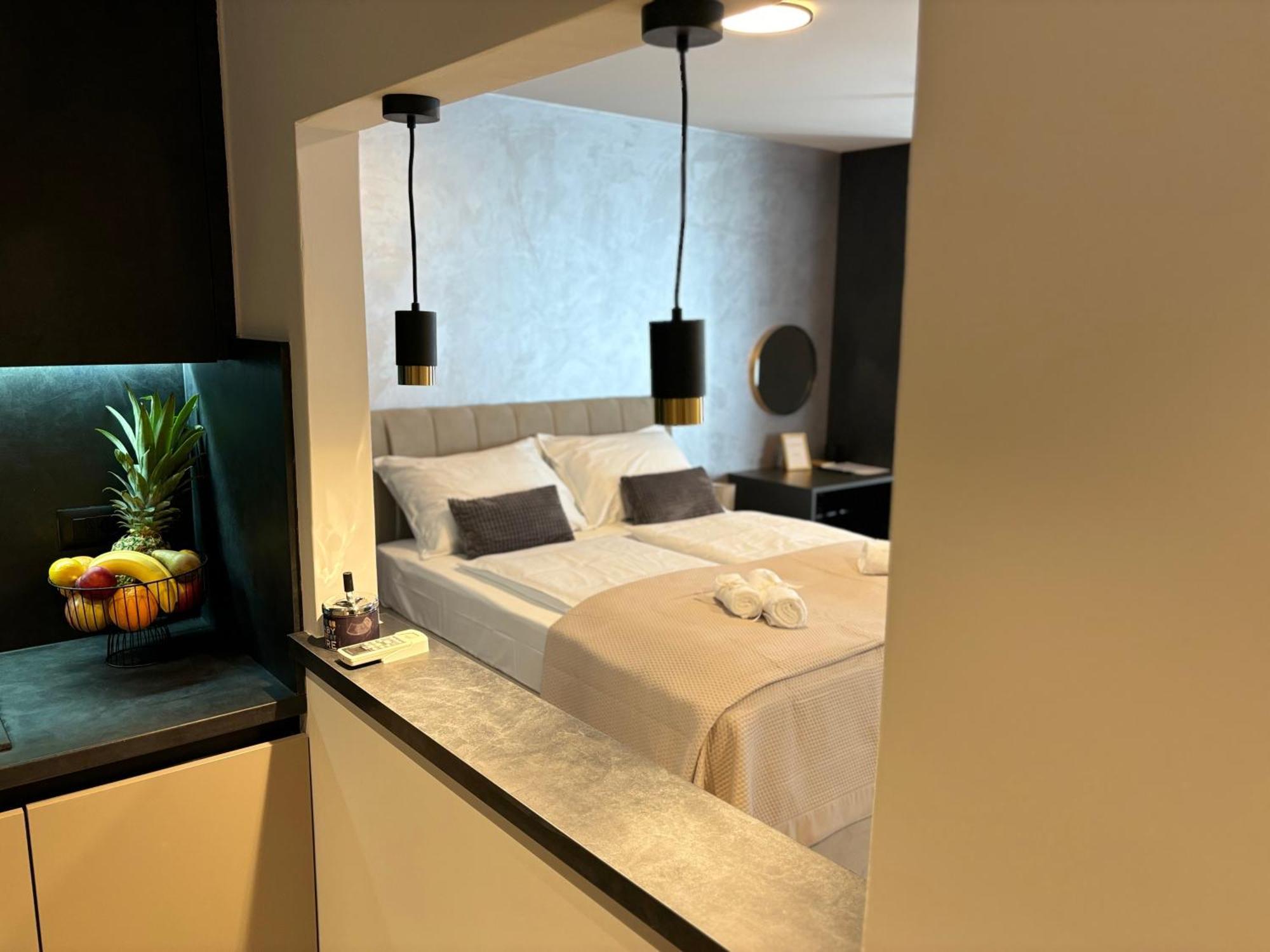 Studio Apartman Versi Old Town Zadar Exteriör bild